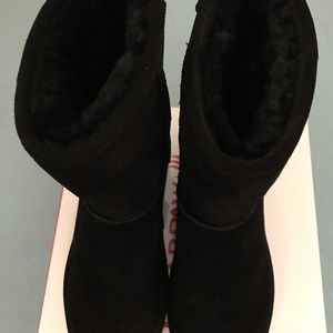 Bearpaw Emma boots